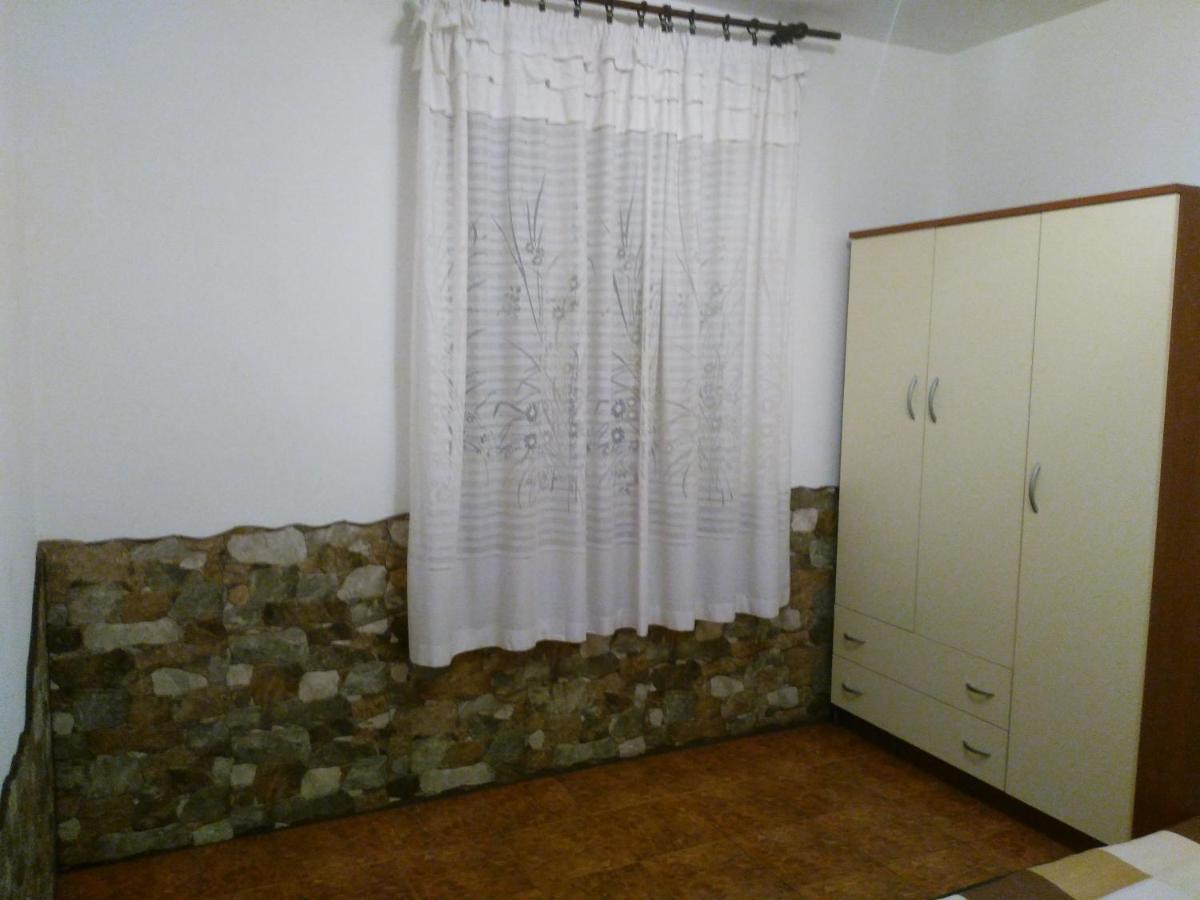 Villa Helena Пула Екстериор снимка