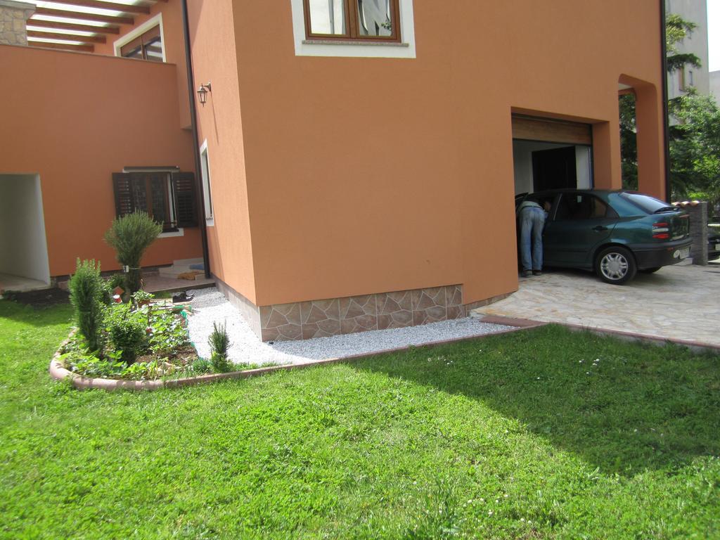 Villa Helena Пула Екстериор снимка