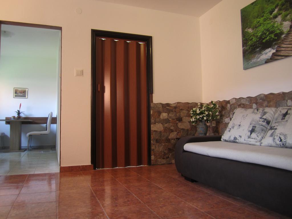 Villa Helena Пула Екстериор снимка